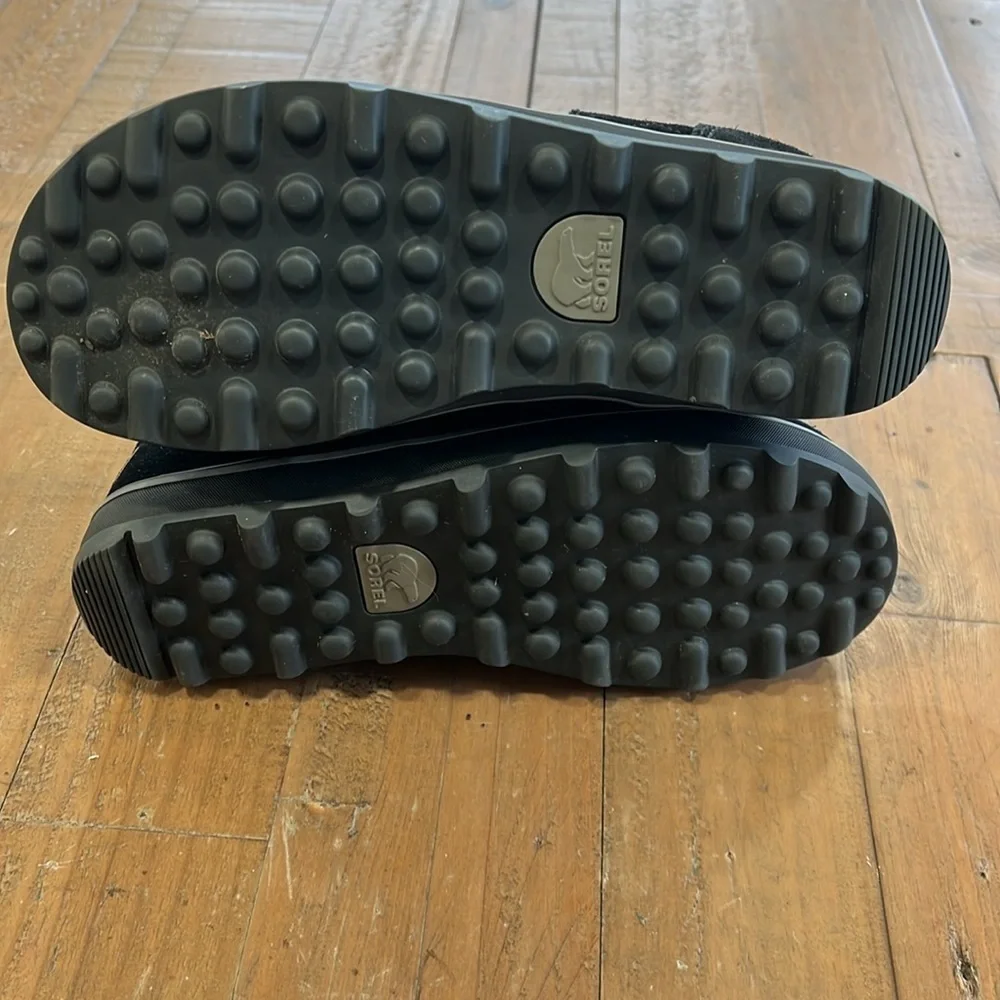 Sorel Glacy black suede winter boots